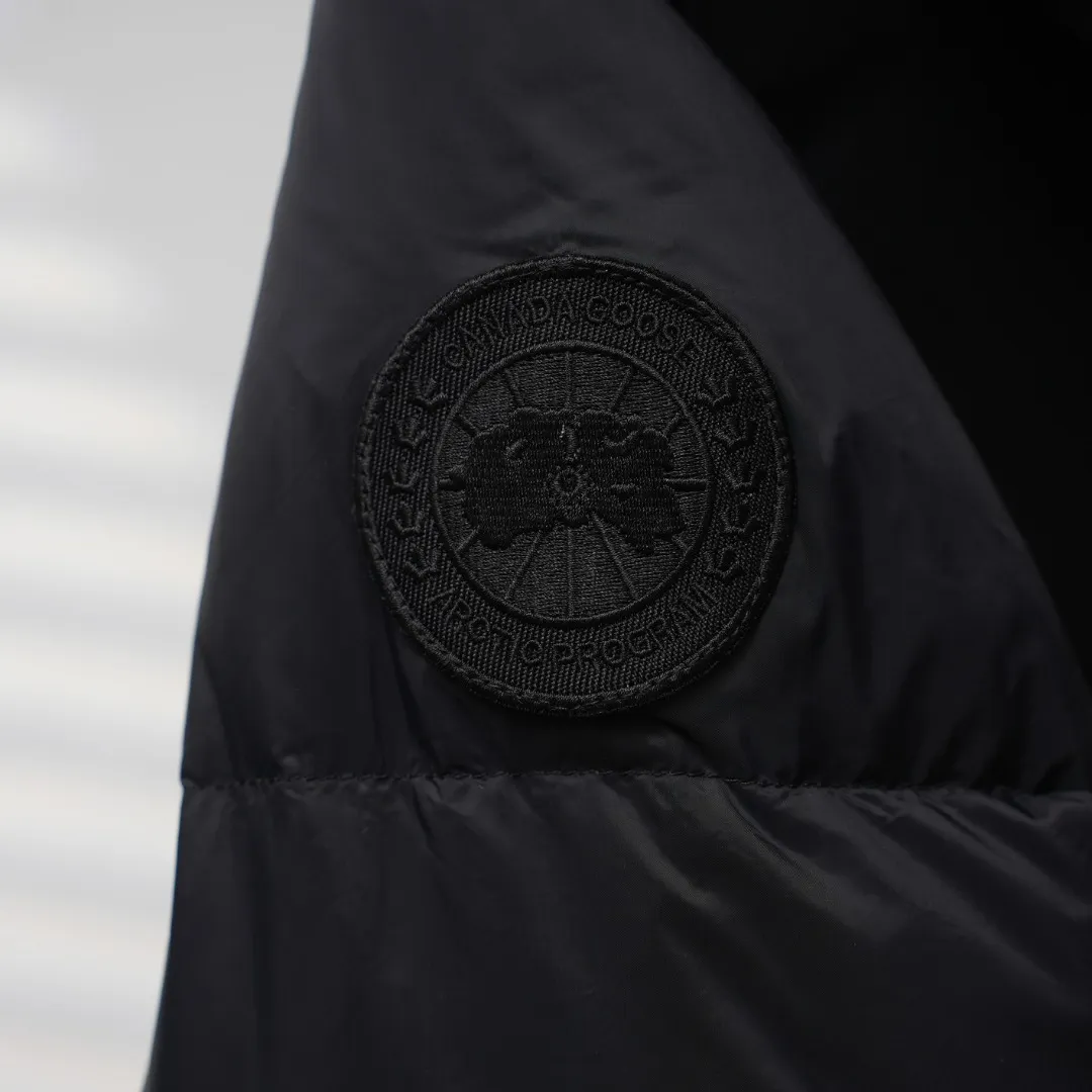 P1100 CANADA GOOSE丨Canada Goose 4829 Rhoda series hooded down jacket Color: Black Size: XS-L